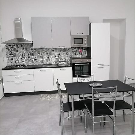 Darsena Apartments1 Molfetta Buitenkant foto