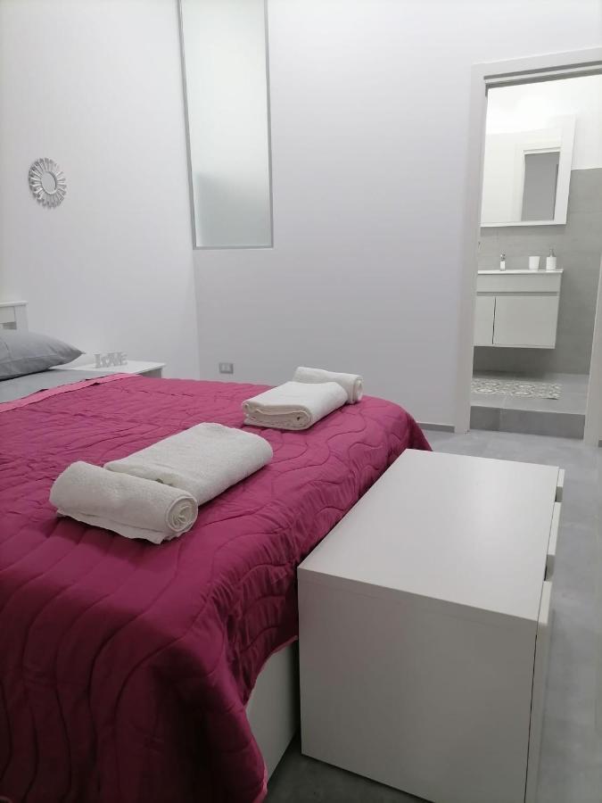 Darsena Apartments1 Molfetta Buitenkant foto